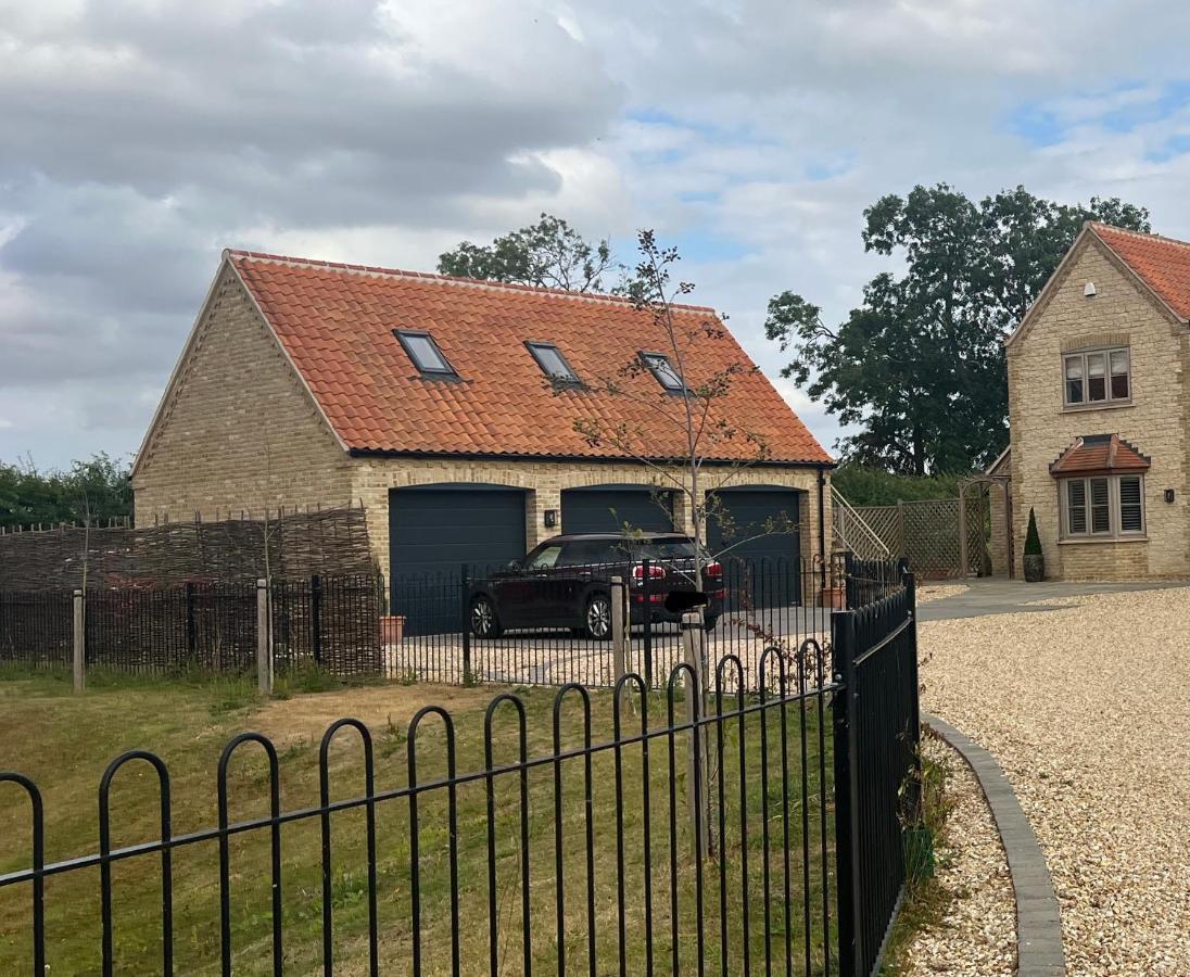 Entire Loft Space In Quiet Village Near Roman City Of 林肯 外观 照片